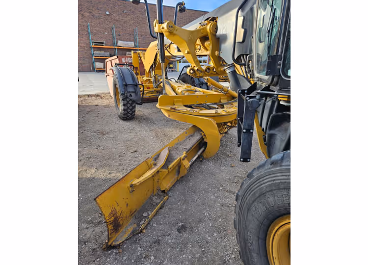 Caterpillar 12M2 F9M00409