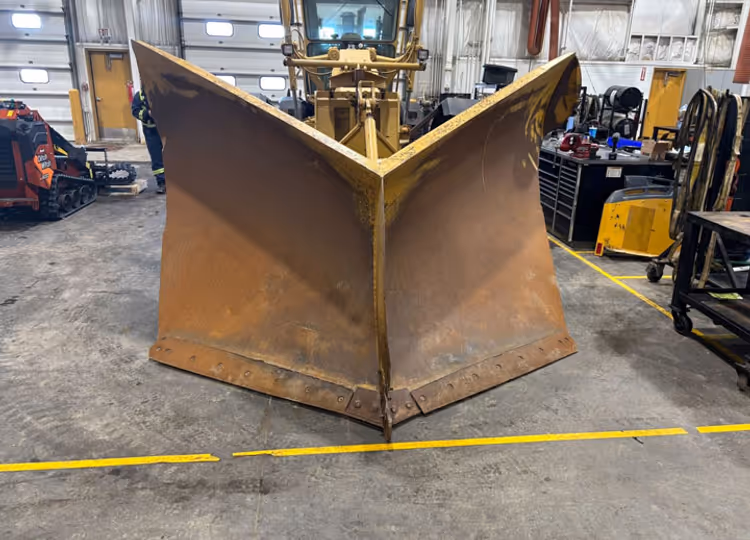 Caterpillar V Plow -