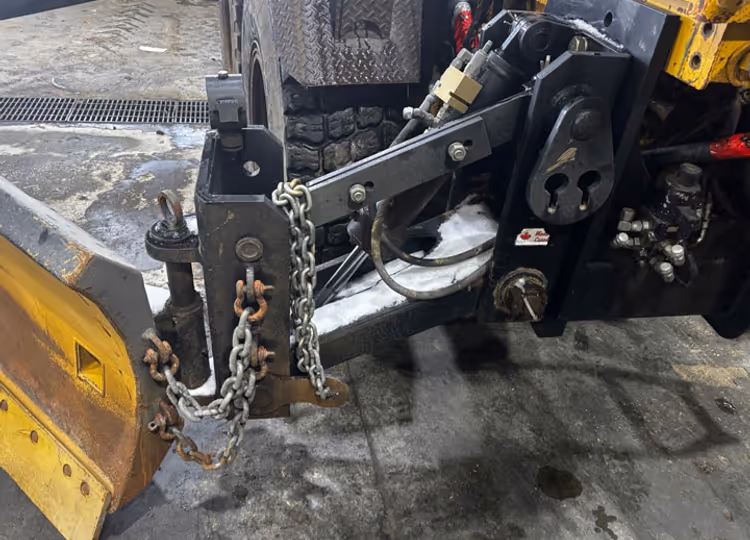 Caterpillar Snow Wing 