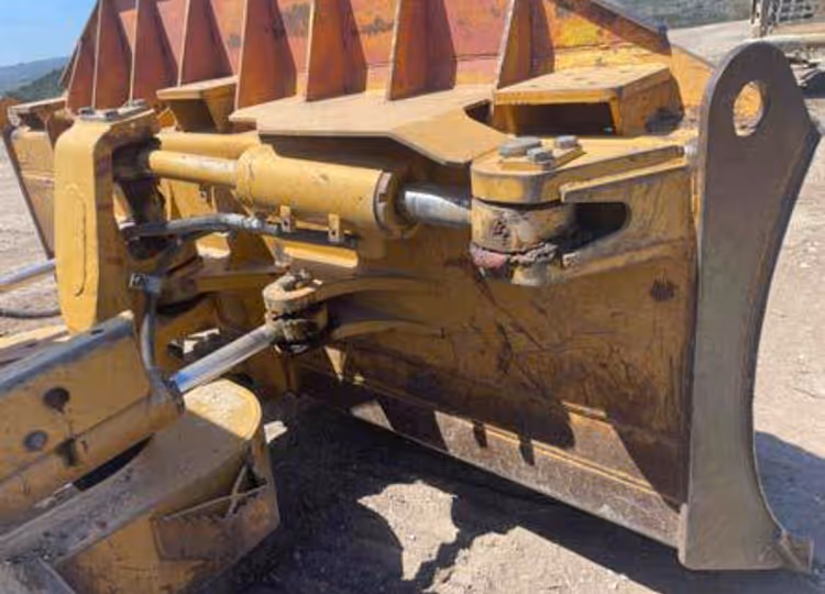 Caterpillar D6KXL FBH01888