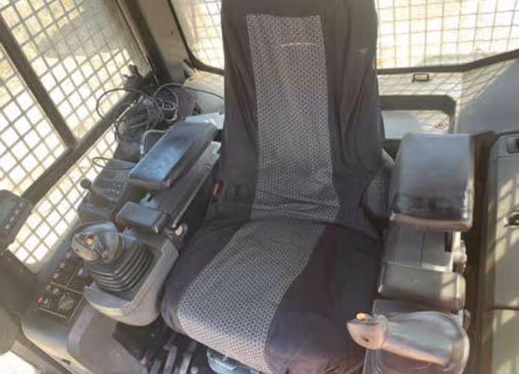 Caterpillar D6KXL FBH01888