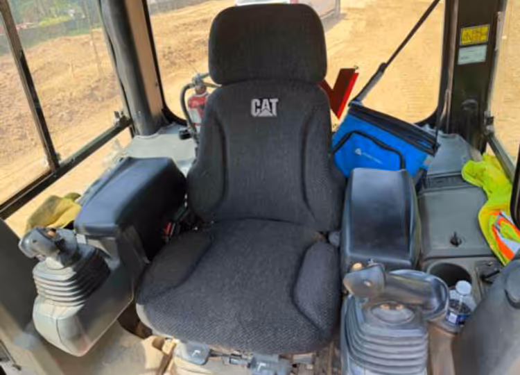 Caterpillar D5K2LGP AR KY207223