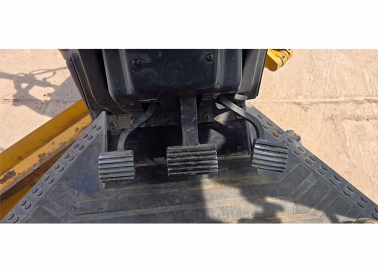 Caterpillar 150 CAT00150PEB400200