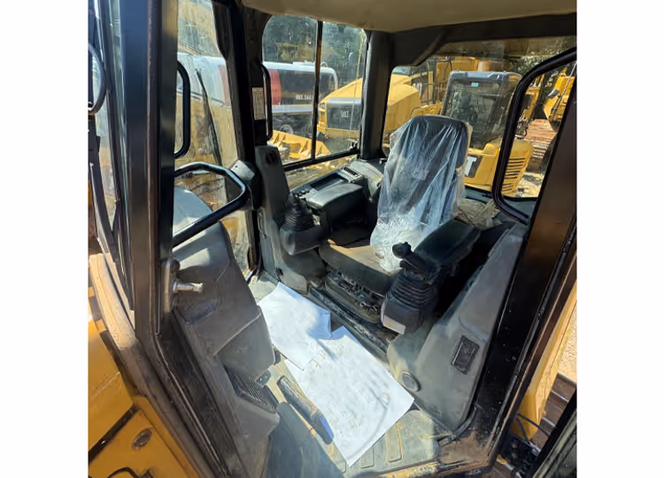 Caterpillar D5K2LGP AR KY207223