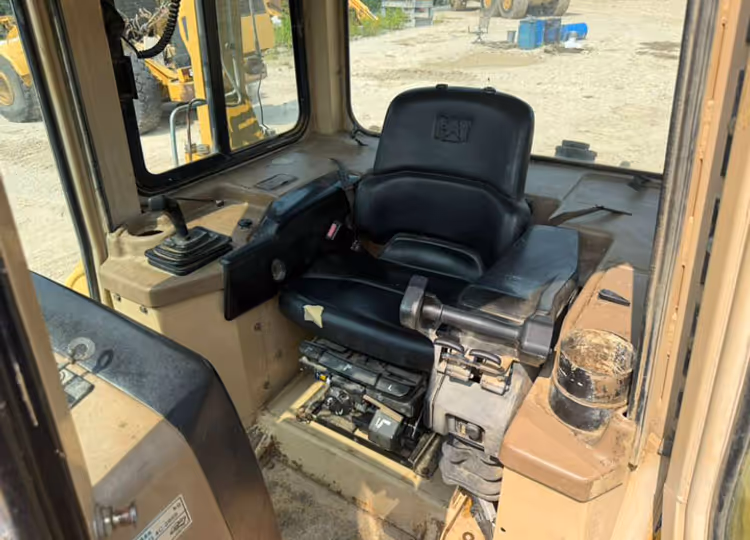Caterpillar D6M LGP 4JN00823