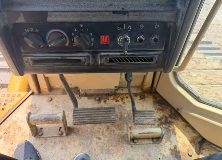Caterpillar D6M LGP 4JN00823