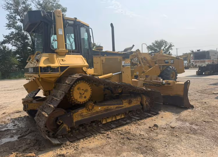Caterpillar D6M LGP 4JN00823