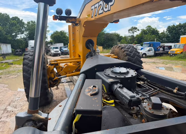 John Deere 772GP 1DW772GPAKF696140